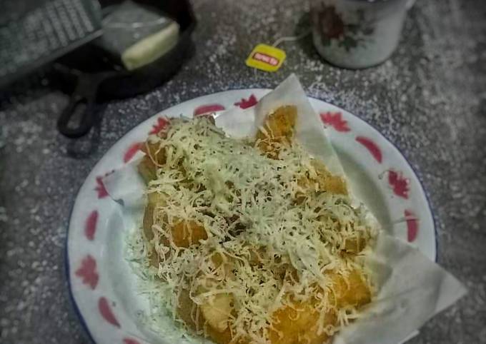 Bagaimana Membuat Singkong keju merekah, Enak Banget