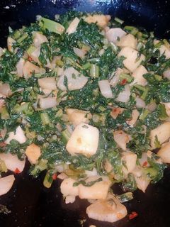 मूली आलू की भुर्जी (Mooli aloo ki bhurji recipe in Hindi) रेसिपी मुख्य फोटो