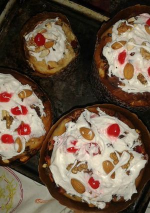 Una foto de Pan Dulce con frutas secas