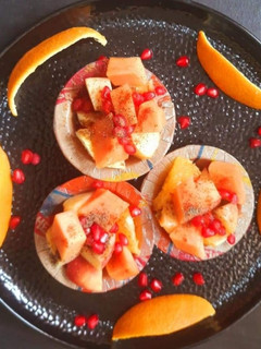 फ्रूट चाट (fruit chaat recipe in Hindi) रेसिपी मुख्य फोटो