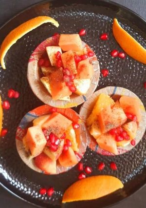फ्रूट चाट (fruit chaat recipe in Hindi) रेसिपी मुख्य फोटो