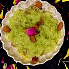 A picture of Dudhi Halwa.