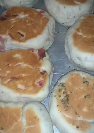 Una foto de Pancitos saborizados. De salame y orégano 🤤.