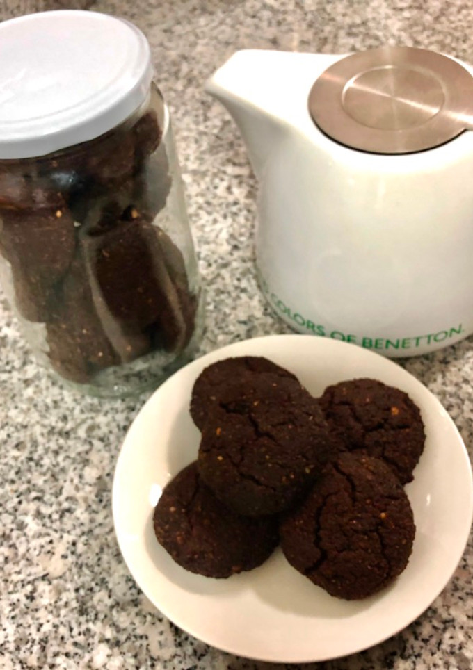 Una foto de Galletas de chocolate veganas, sin gluten