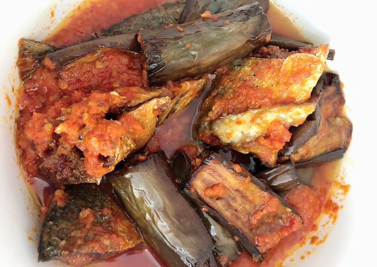 Langkah Mudah untuk Membuat Sambal goreng ikan kembung &amp; terong 🐟🐟🐟🍆🍆🍆 Anti Gagal