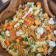 Ensalada rotini tri color