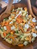 Ensalada rotini tri color