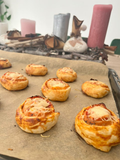 Gyors pizzás csiga recept fotója