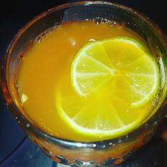 A picture of My amazing carrot lemon splash...my own created recipy.