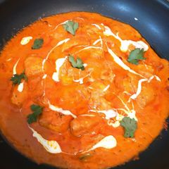 A picture of Makhni chicken /Butter chicken.