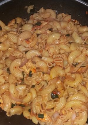 A picture of Macaroni.