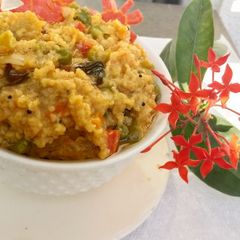 A picture of Oats Masala Khichdi.