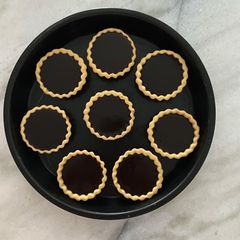 A picture of Mimi's Tiny Chocolate Tarts.