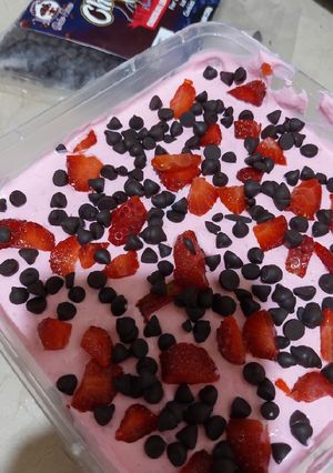 A picture of Strawberry ice-cream.