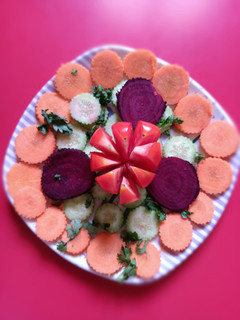 સલાડ(Salad Recipe in Gujarati) રેસીપી મુખ્ય ફોટો