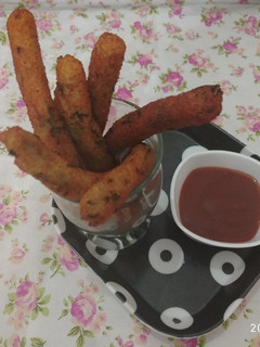 सूजी आलू कुरकुरे (Suji aloo kurkure recipe in Hindi) रेसिपी मुख्य फोटो