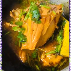 A picture of Chicken roast soup for breakfast.