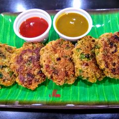 A picture of Healthy Oats and Spinach Tikkis.