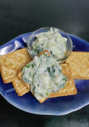 A picture of Cucumber Cheese Spread.