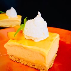 A picture of Peach Ice Cream Bar.