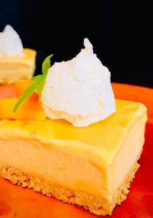 A picture of Peach Ice Cream Bar.