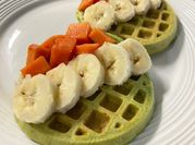 Una foto de waffles espinaca