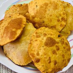 Masala poori A picture of Masala poori.