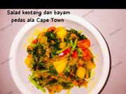 Gambar paprika merah di salad sayur