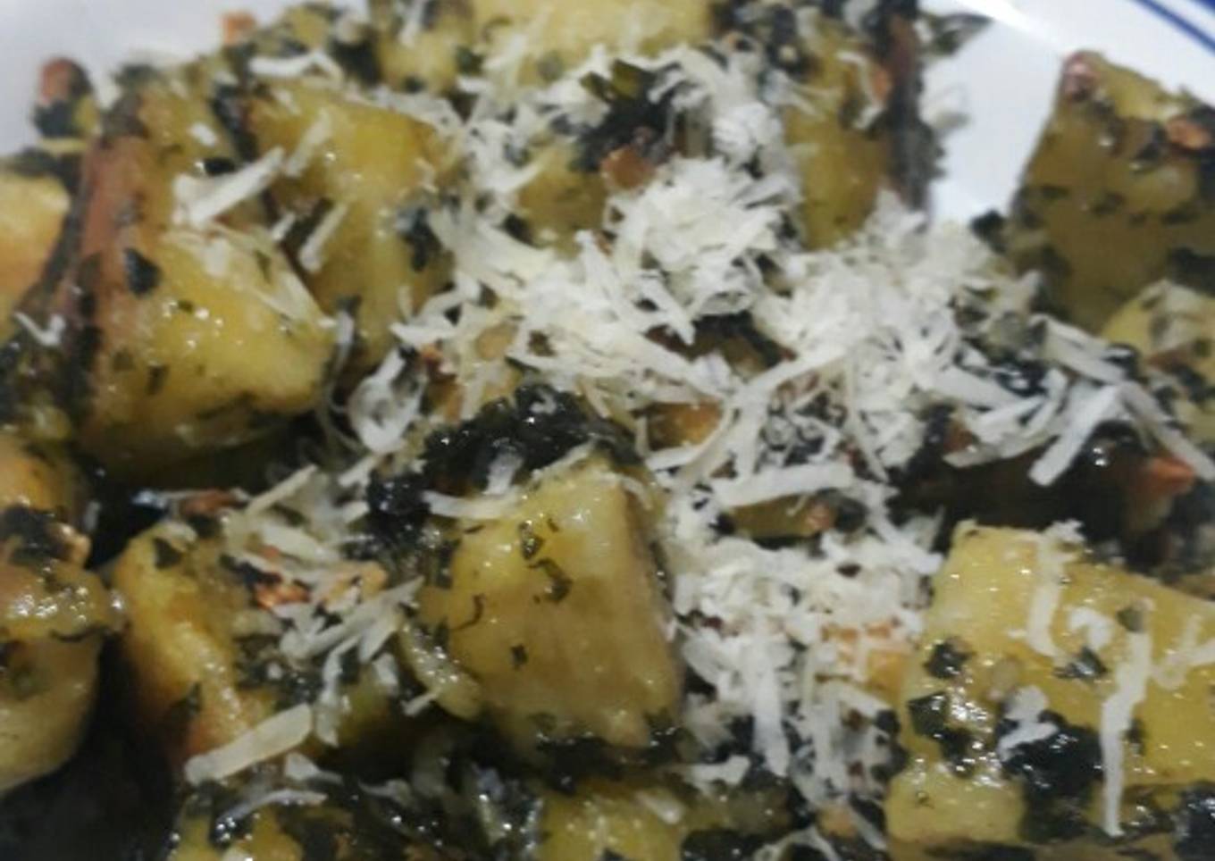 Ñoquis de batata al pesto