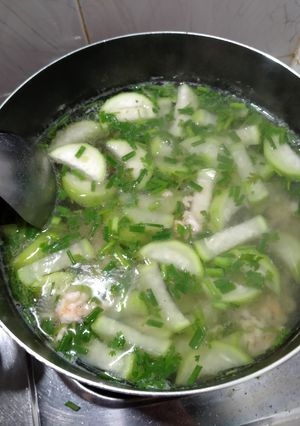 Hình của món Canh bầu nấu tôm.