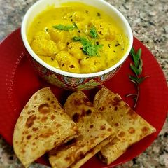A picture of Simple plain paratha.