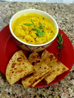 A picture of Simple plain paratha.