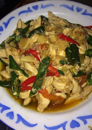 Foto resep Tumis ayam suwir lombok ijo