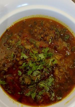 A picture of Dry pigeon pea curry / Rajasthani style Suki Tuver sabji / Tuver Totha sabji.