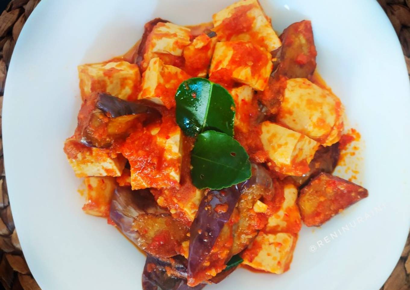 Sambal Terong dan Tahu Putih