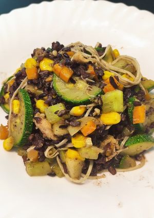 Hình của món Cơm lứt rau củ Eat clean (22k) (314 calories).