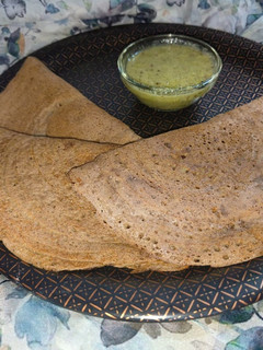 A picture of Quinoa Amaranth Dosa.