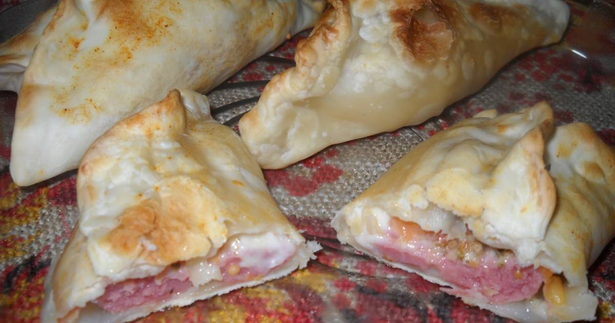 Empanadas salchicha, queso y tomate Receta de La profe Luisa Cookpad Empanadas salchicha, queso y tomate Receta de La profe Luisa Cookpad