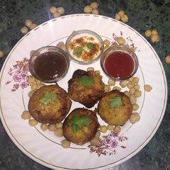 A picture of Chickpea Balls. (Waste mein Taste) (Without Onion and Garlic).