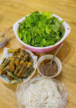 Hình của món Chả Giò Cá Cuốn Bánh Tráng Chấm Mắm Cái.