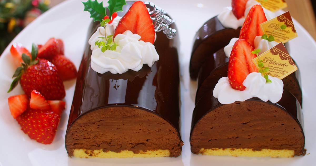 How to make Mirror Glazed Buche de Noel