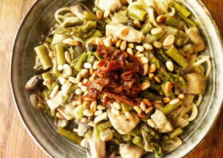 PASTA CON ASPARAGI E FUNGHI – VEGAN