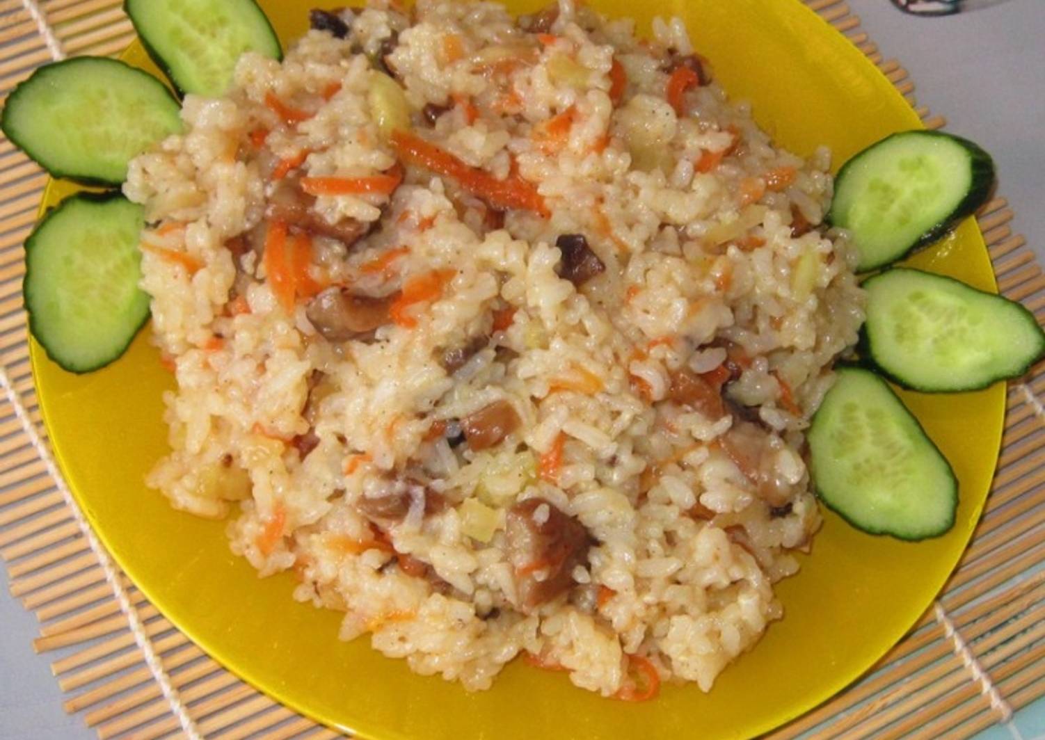 Блюдо с рисом и мясом
