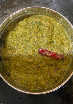 கீரை கடையல் (Keerai kadaiyal recipe in tamil) செய்முறை முக்கிய புகைப்படம்