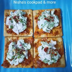 A picture of Arrabbiata sauce Cracker Bites.