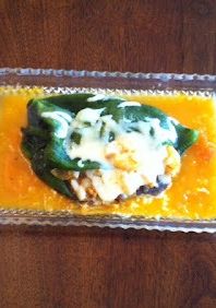 Una foto de CHILES POBLANOS RELLENOS DE CAMARONES ©
