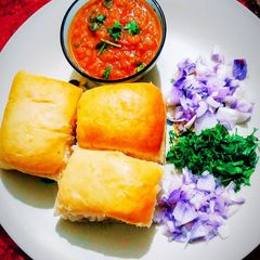 A picture of Pav bhaji.