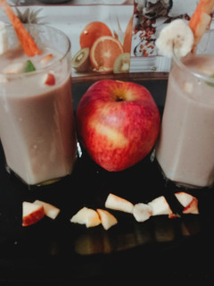 ஆப்பிள் வாழைப்பழ மில்க் ஷேக்.. (Apple vaazhaipazham milkshake recipe in tamil) செய்முறை முக்கிய புகைப்படம்