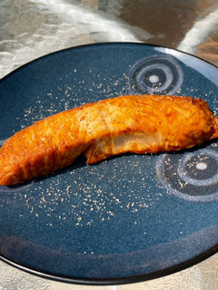 氣炸鍋鮭魚 的食譜成品照片