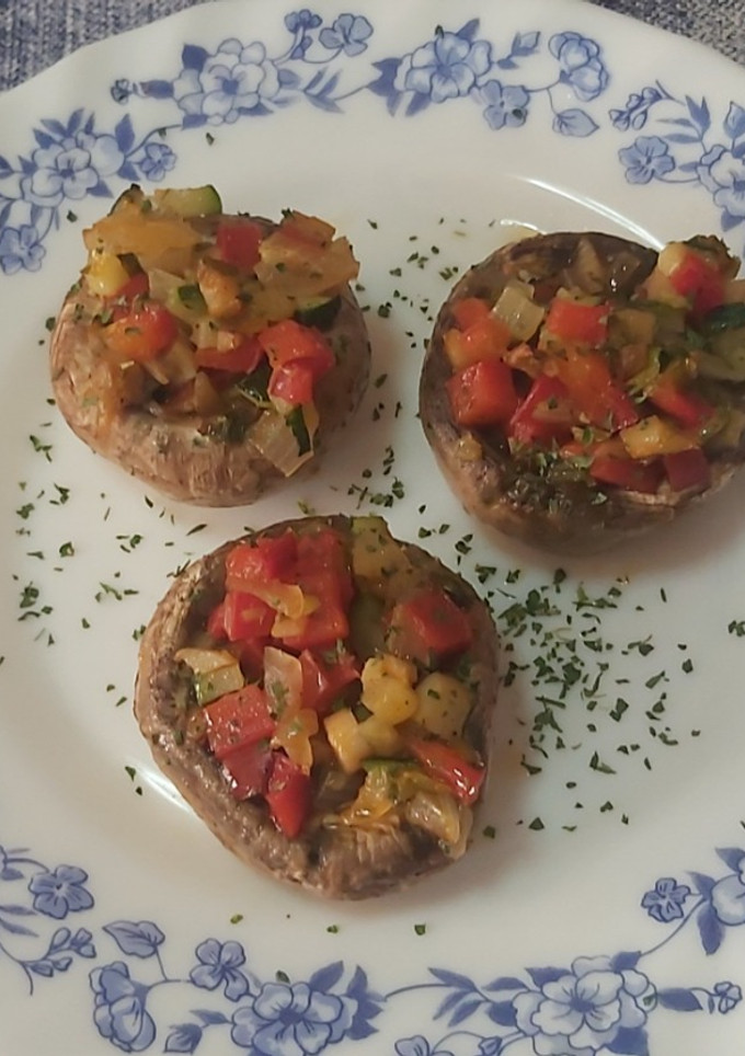 Una foto de Champiñones rellenos veganos